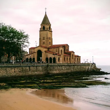 Les Casetes De San Lorenzo Gijón Esterno foto